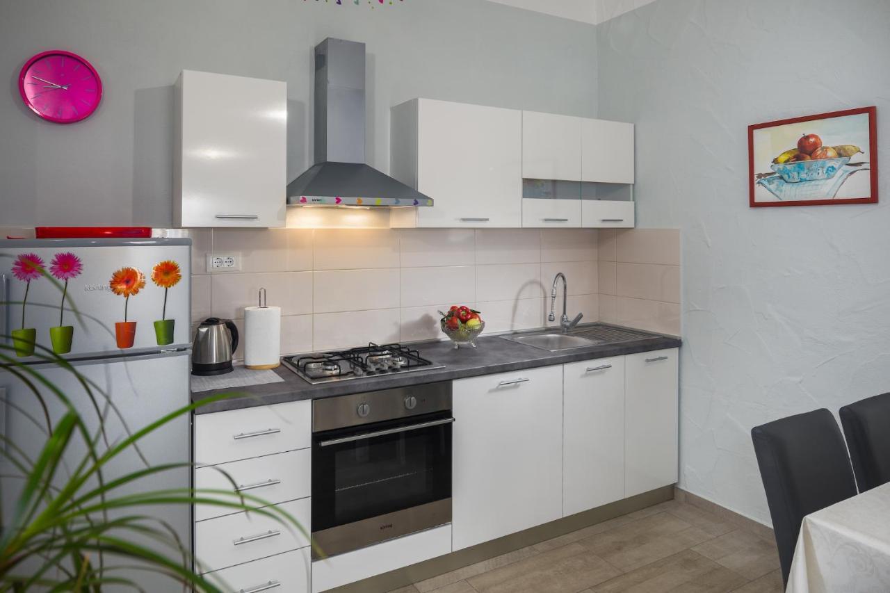 Apartamento Mario Poreč Exterior foto