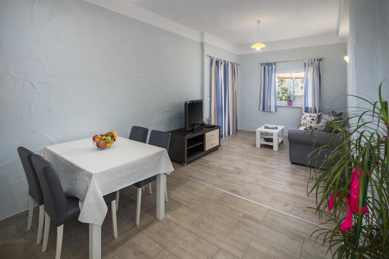 Apartamento Mario Poreč Exterior foto