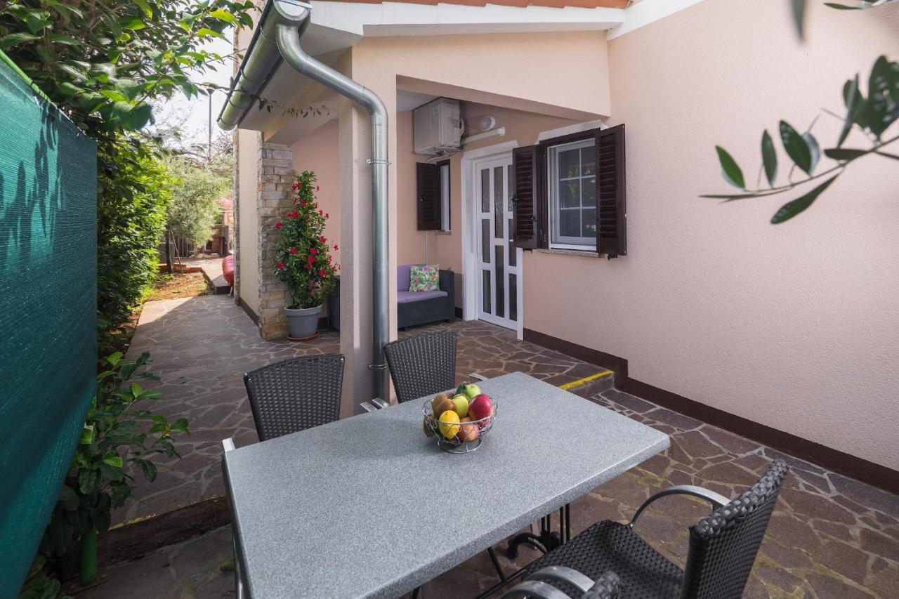 Apartamento Mario Poreč Exterior foto