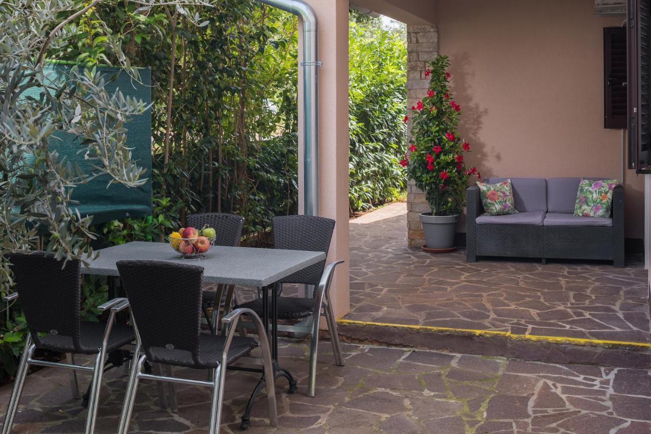 Apartamento Mario Poreč Exterior foto