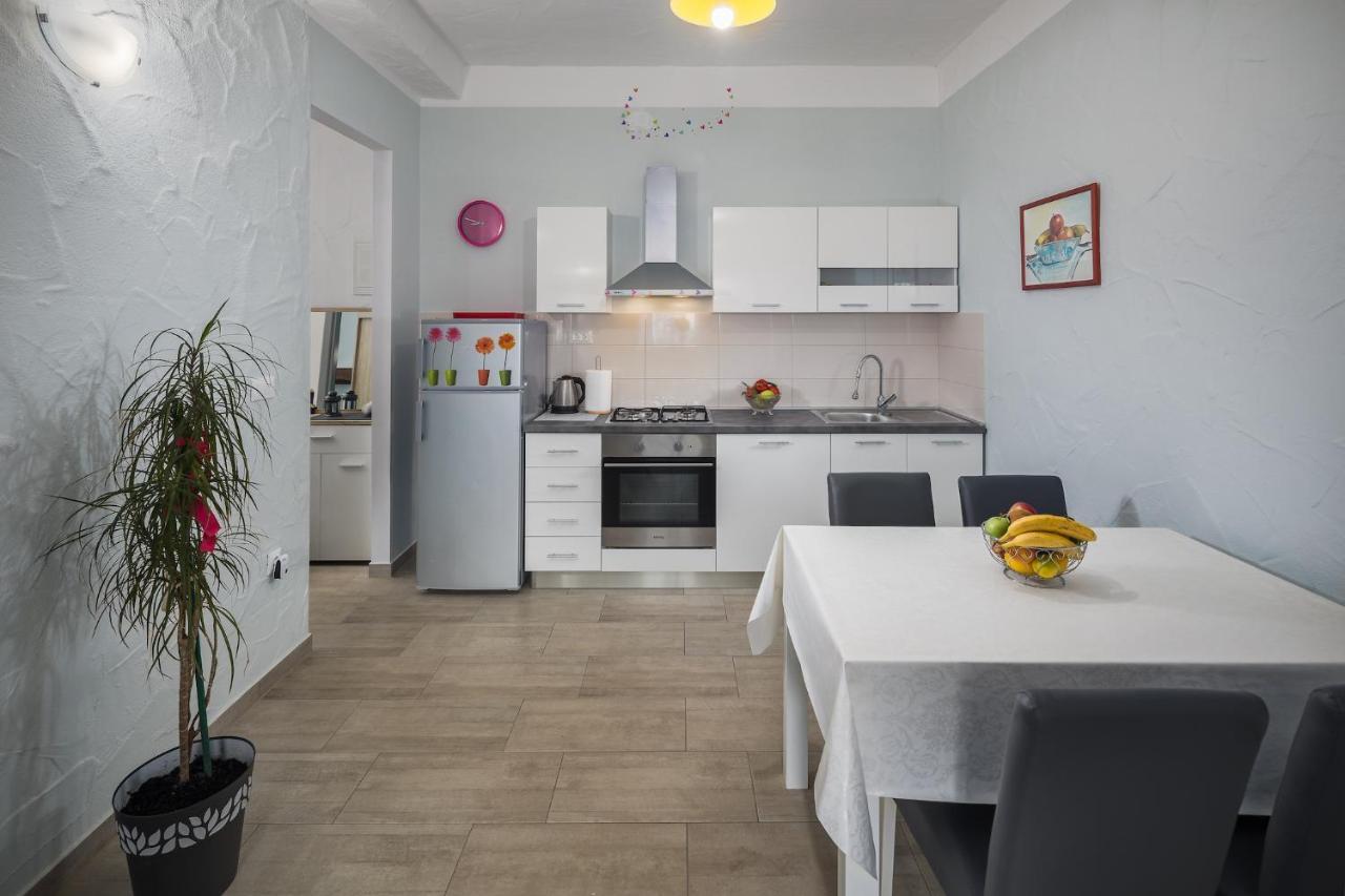 Apartamento Mario Poreč Exterior foto
